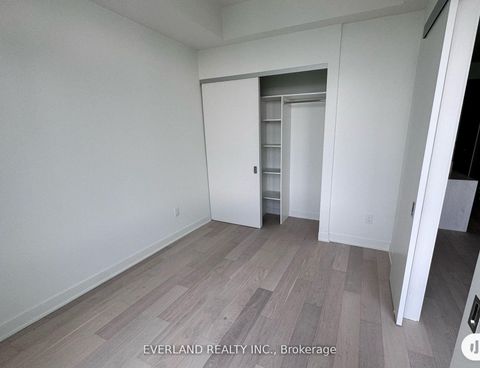 Photo 8 at 4803 - 11 Yorkville Avenue, Annex, Toronto