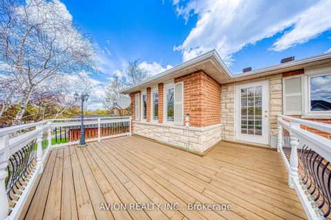 Photo 28 at 134 Butterfield Crescent, Maple, Vaughan