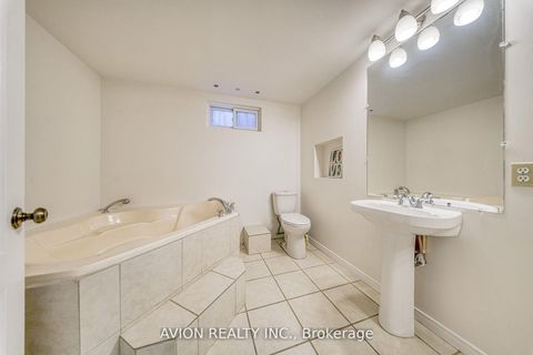 Photo 40 at 134 Butterfield Crescent, Maple, Vaughan