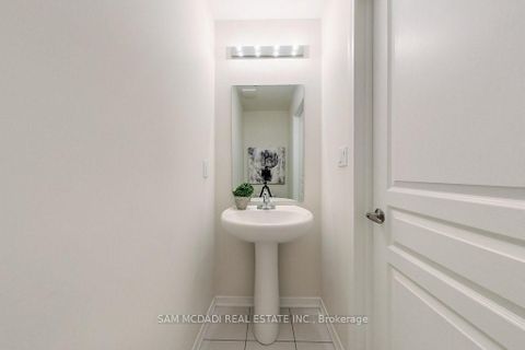 Photo 28 at 33 - 22 Applewood Lane, Etobicoke West Mall, Toronto