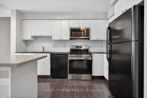 Photo 3 at 827 - 525 Wilson Avenue, Clanton Park, Toronto