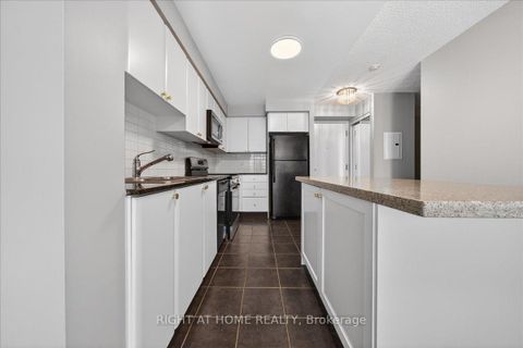 Photo 5 at 827 - 525 Wilson Avenue, Clanton Park, Toronto