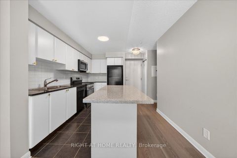 Photo 6 at 827 - 525 Wilson Avenue, Clanton Park, Toronto