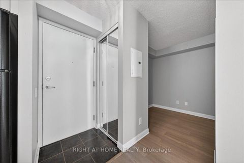 Photo 7 at 827 - 525 Wilson Avenue, Clanton Park, Toronto