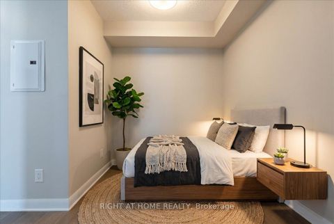 Photo 9 at 827 - 525 Wilson Avenue, Clanton Park, Toronto