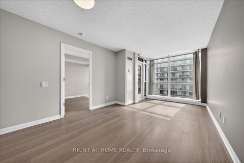 Photo 14 at 827 - 525 Wilson Avenue, Clanton Park, Toronto
