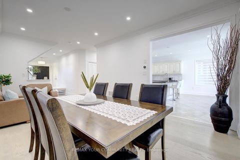 Photo 9 at 16 Muret Crescent, Patterson, Vaughan