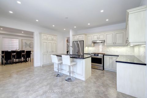 Photo 15 at 16 Muret Crescent, Patterson, Vaughan