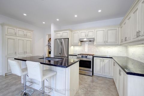 Photo 16 at 16 Muret Crescent, Patterson, Vaughan