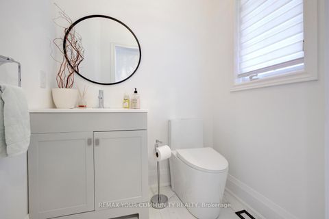 Photo 21 at 16 Muret Crescent, Patterson, Vaughan
