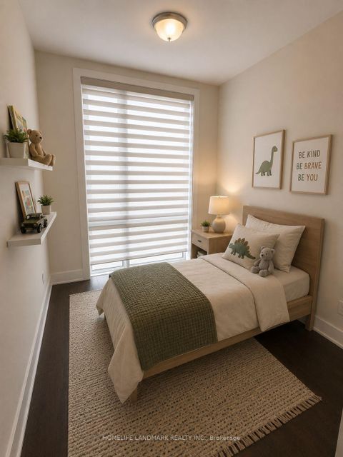 Photo 15 at 27 Thorncrest Drive, Patterson, Vaughan