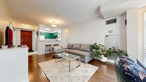Photo 3 at 409 - 18 Pemberton Avenue, Newtonbrook East, Toronto