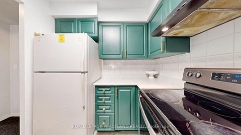 Photo 8 at 409 - 18 Pemberton Avenue, Newtonbrook East, Toronto