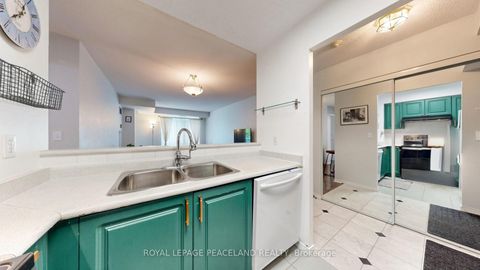 Photo 10 at 409 - 18 Pemberton Avenue, Newtonbrook East, Toronto