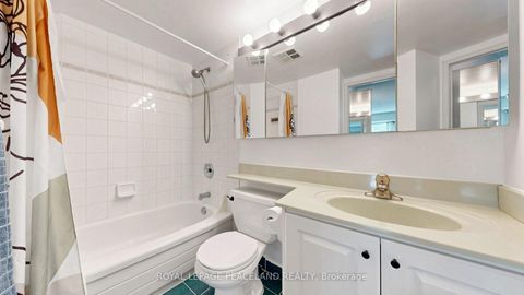 Photo 15 at 409 - 18 Pemberton Avenue, Newtonbrook East, Toronto