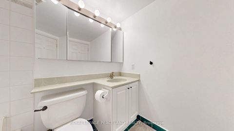Photo 16 at 409 - 18 Pemberton Avenue, Newtonbrook East, Toronto