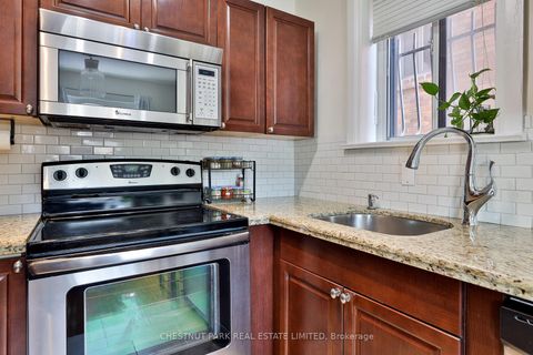 Photo 11 at 5 - 1648 Bathurst Street, Cedarvale, Toronto