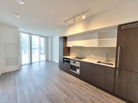 Photo 2 at 806 - 138 Downes Street, Waterfront Communities C8, Toronto