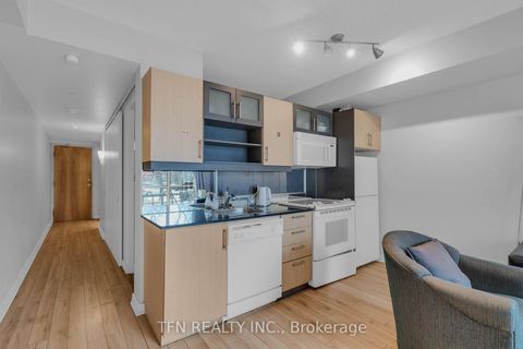 Photo 10 at M22 - 350 Wellington Street W, Waterfront Communities C1, Toronto
