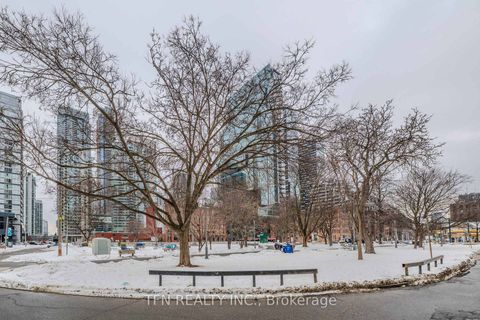 Photo 15 at M22 - 350 Wellington Street W, Waterfront Communities C1, Toronto