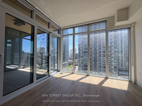 Photo 0 at 912 - 1 Concord Cityplace Way, Waterfront Communities C1, Toronto
