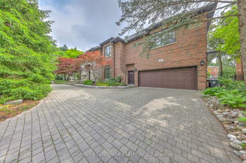 Photo 1 at 38 Misty Crescent, Don Mills, Toronto