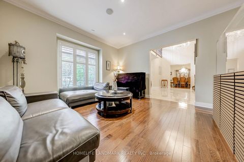 Photo 4 at 38 Misty Crescent, Don Mills, Toronto