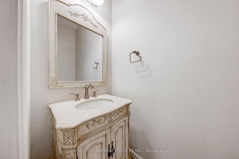 Photo 14 at 38 Misty Crescent, Don Mills, Toronto