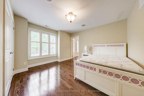 Photo 24 at 38 Misty Crescent, Don Mills, Toronto