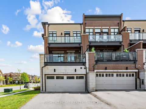 Photo 3 at 88 Crimson Forest Drive, Patterson, Vaughan