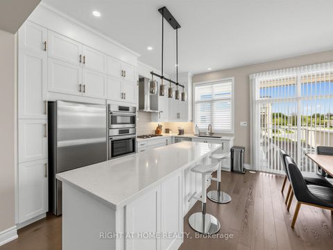 Photo 10 at 88 Crimson Forest Drive, Patterson, Vaughan
