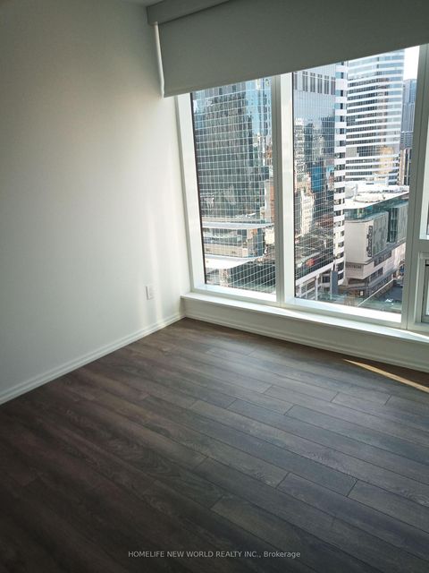 Photo 14 at 197 - 197 Yonge Street, Yonge Corridor, Toronto