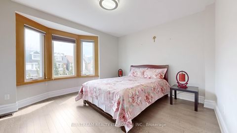 Photo 17 at 1040 Ossington Avenue, Junction, Toronto