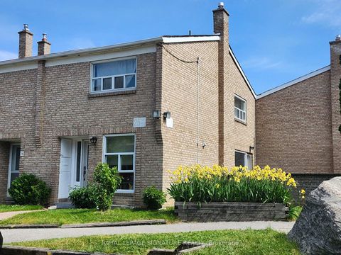 Photo 1 at 15 - 25 Gosford Boulevard, Black Creek, Toronto