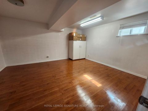 Photo 17 at 15 - 25 Gosford Boulevard, Black Creek, Toronto