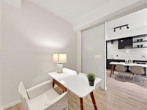 Photo 11 at 2307 - 70 Temperance Street, Bay Street Corridor, Toronto