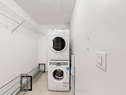 Photo 13 at 2307 - 70 Temperance Street, Bay Street Corridor, Toronto