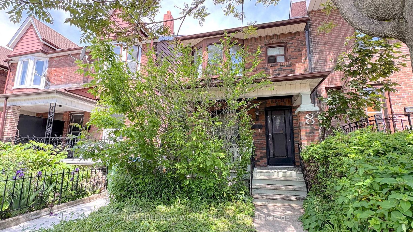 8 Burnfield Avenue, Junction, Toronto photo number 2
