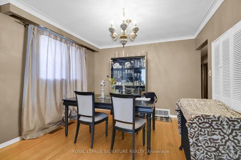Photo 9 at 22 Hamptonbrook Drive, Richview, Toronto