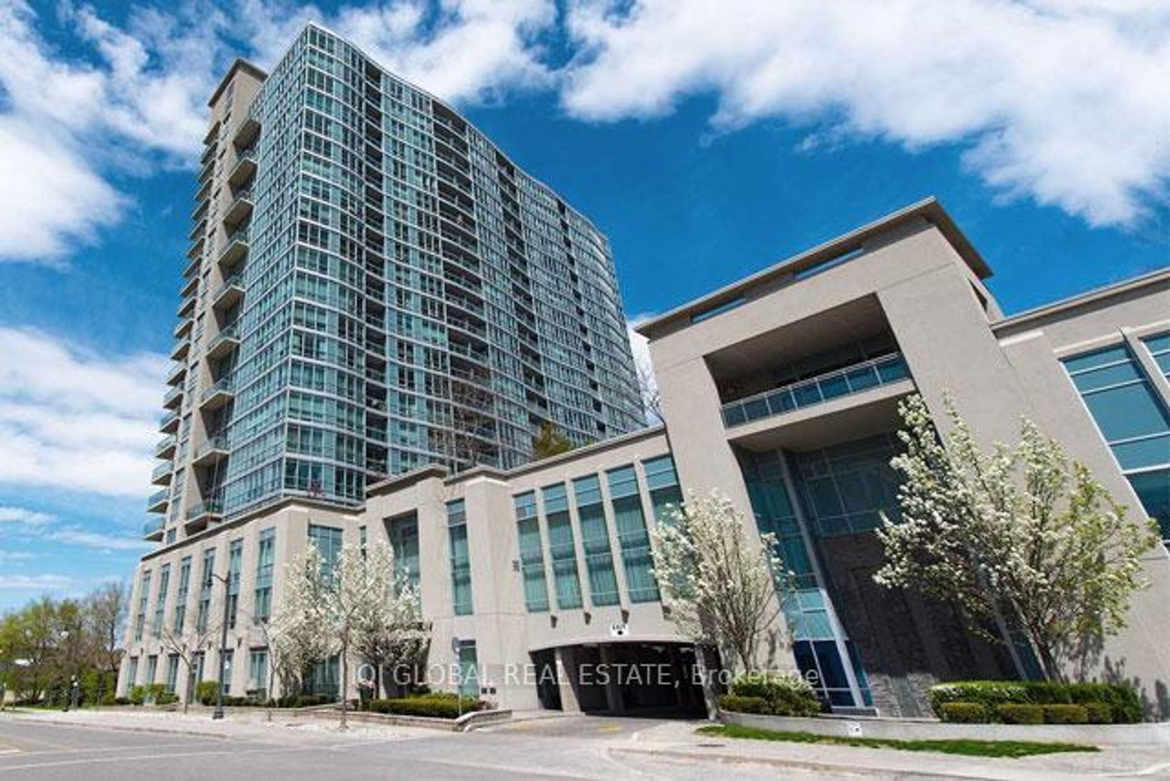 1808 - 185 Legion Road, Mimico, Toronto photo number 2