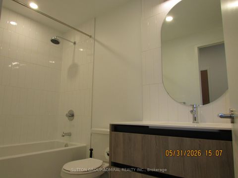 Photo 7 at 414 - 8 Beverley Glen Boulevard, Beverley Glen, Vaughan