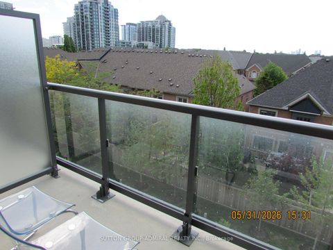 Photo 20 at 414 - 8 Beverley Glen Boulevard, Beverley Glen, Vaughan