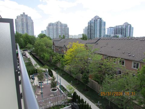 Photo 24 at 414 - 8 Beverley Glen Boulevard, Beverley Glen, Vaughan