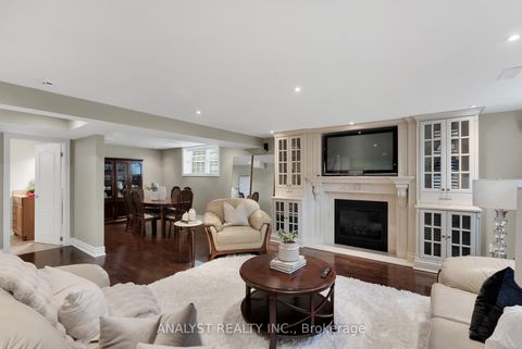 Photo 21 at 10 Sevilla Boulevard, Kleinburg, Vaughan