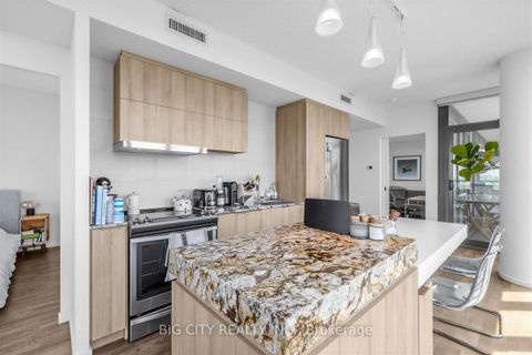 Photo 4 at 4406 - 101 Charles Street E, Yonge Corridor, Toronto