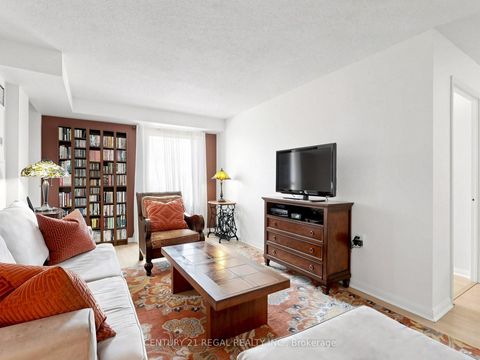 Photo 5 at 336 - 650 Lawrence Avenue W, Lawrence, Toronto
