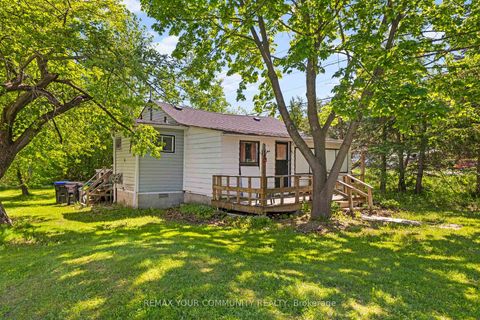 Photo 1 at 943 Helen Street, Alcona, Innisfil