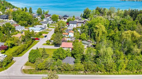 Photo 5 at 943 Helen Street, Alcona, Innisfil