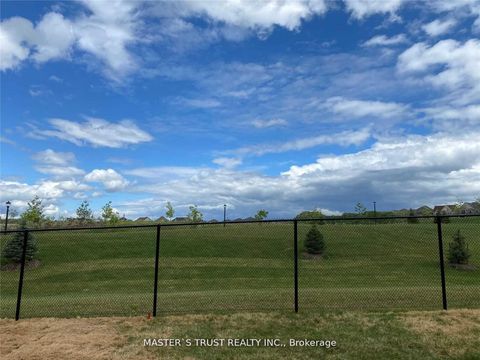 Photo 39 at 102 Frank Kelly Drive, Holland Landing, East Gwillimbury