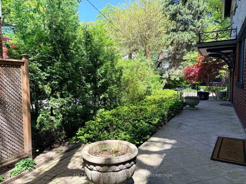 Photo 1 at 16 Wells Hill Avenue, Casa Loma, Toronto